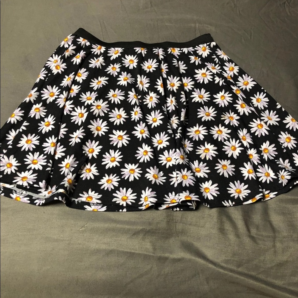 daisy mini skirt